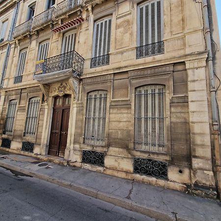 Nimes: Appartement L'Auguste Centre-Ville. Екстериор снимка